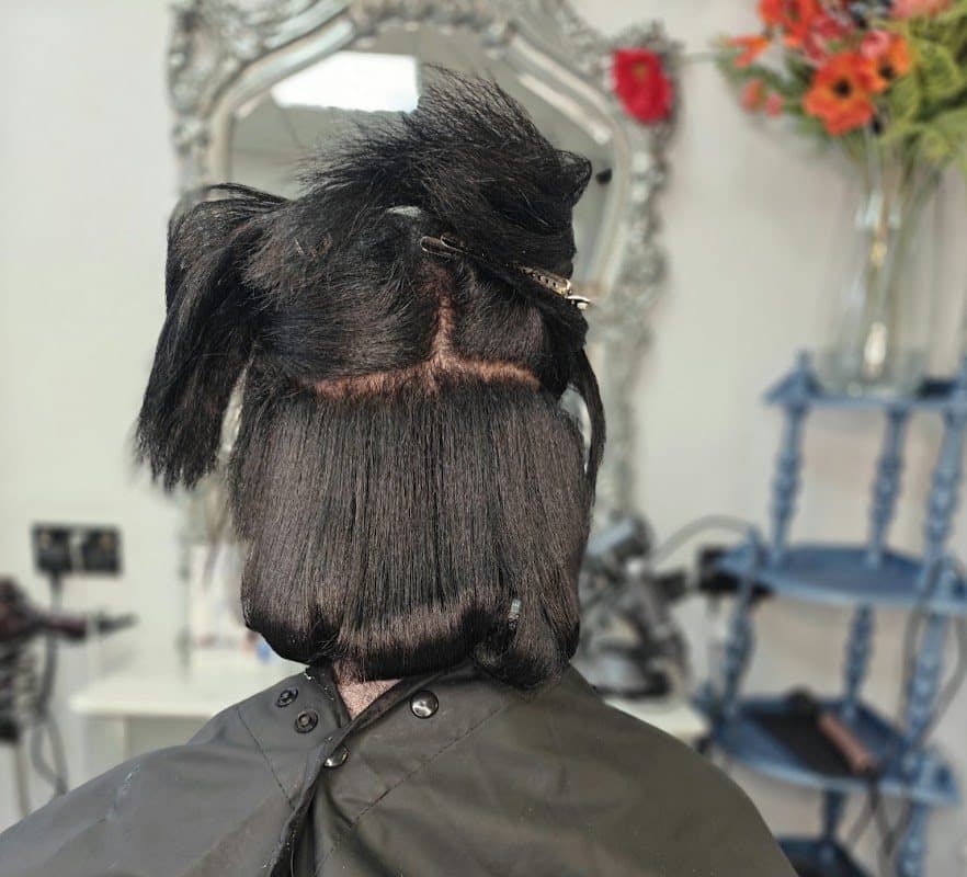 Hairwaves @Perry Hill — photo from its Google Maps listing